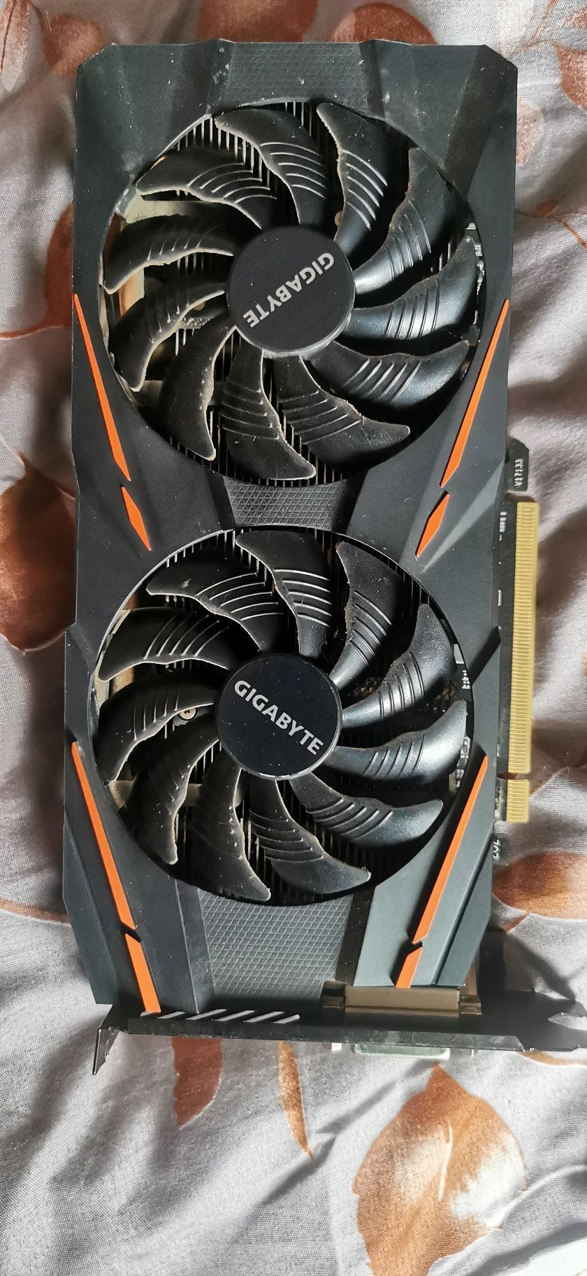 Gigabite rx5808gb