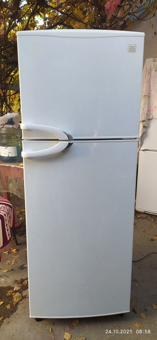 Продам холодильник Ho Frost