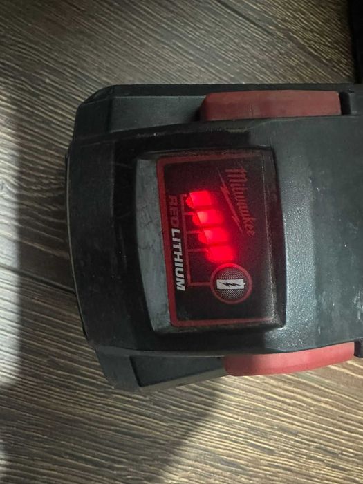 acumulatori baterie milwaukee m18 hb12 12ah amperi perfect functionale