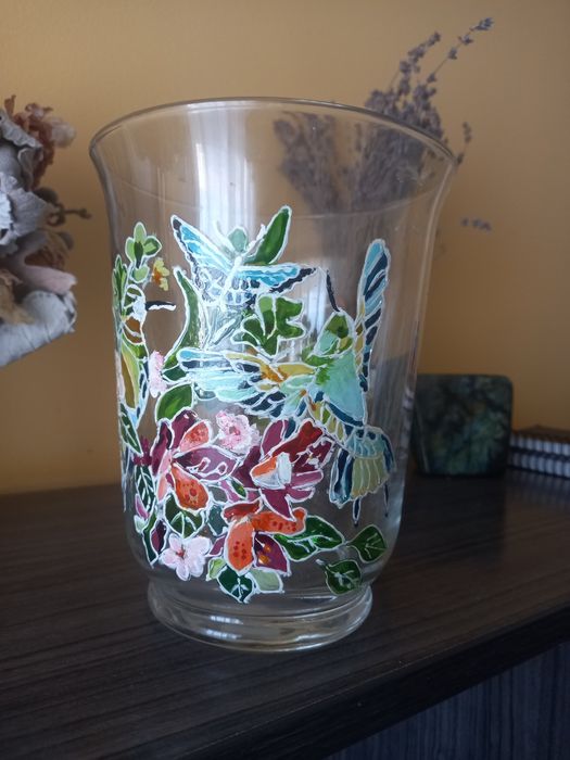 Vand vaze pictate. Preturile negociabile