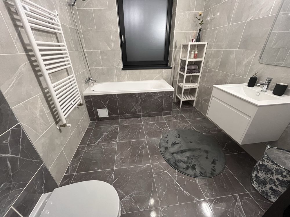 Inchiriez apartament 2 camere Platinum