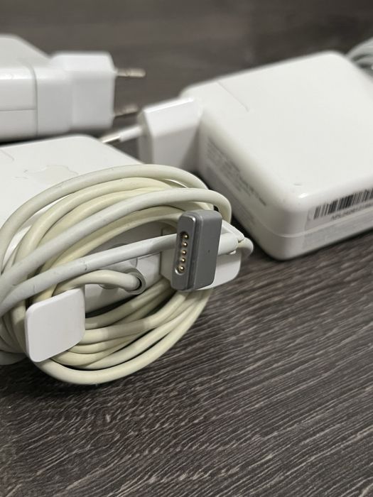 Vand incarcatoare de macbook perfect functionale pentru toate tipurile