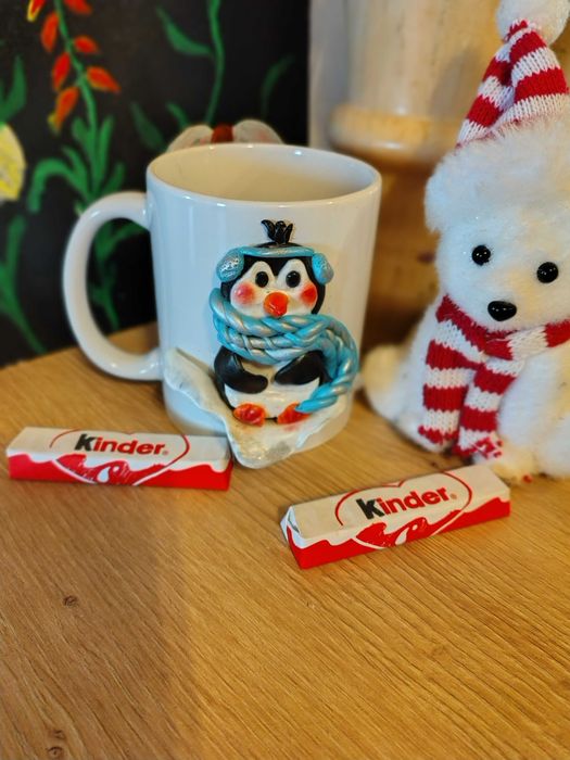 Чаша декорирана с полимерна глина.Зимен пингвин