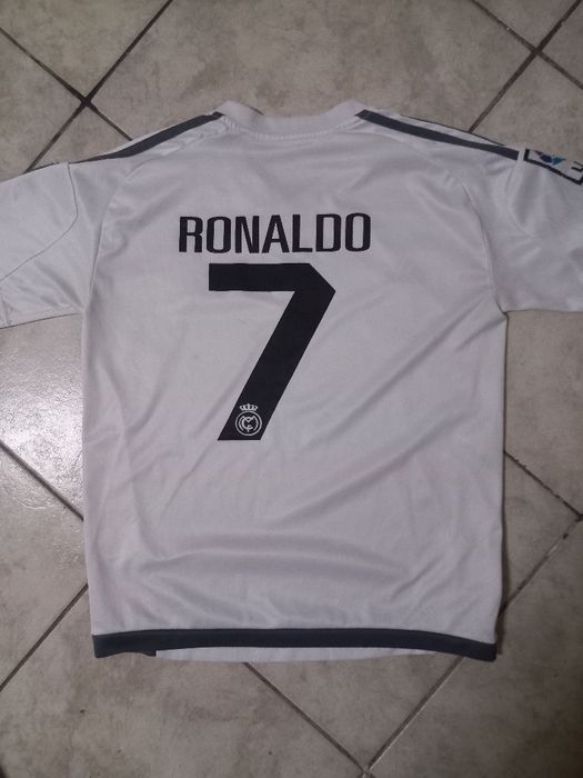 Vand tricou cu Ronaldo