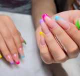 Unghiile gel Bacau