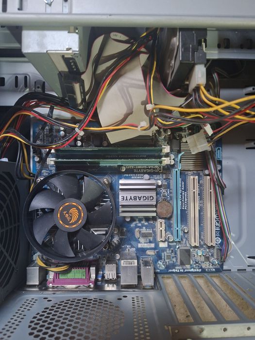 Системный блок для офисных задач.