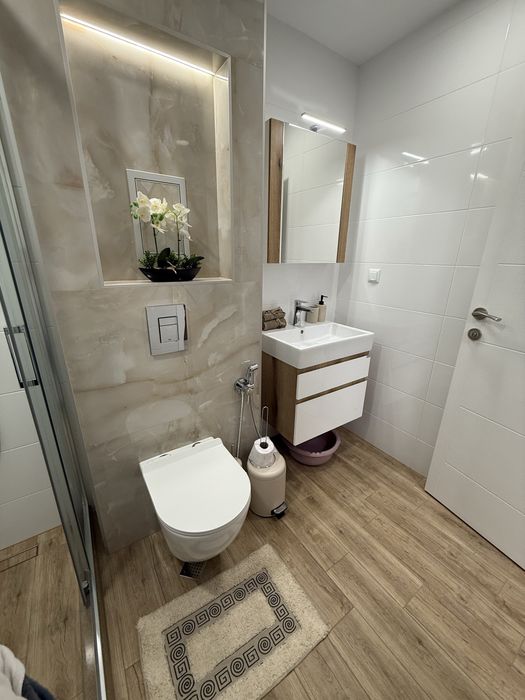 Чисто нов двустаен под наем във Варна Възраждане затворен комплекс