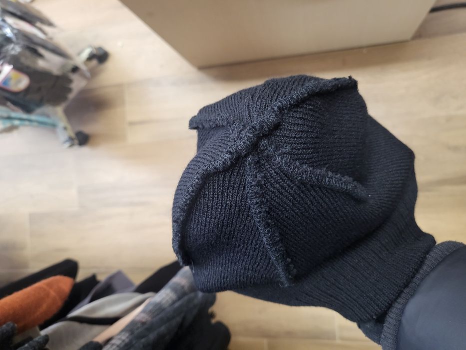 Черна шапка Адидас