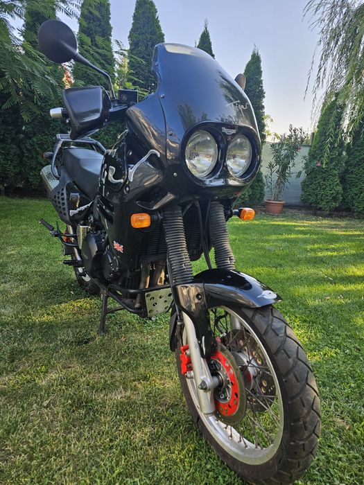 Triumph Tiger vând/schimb ATV/ hală metalică