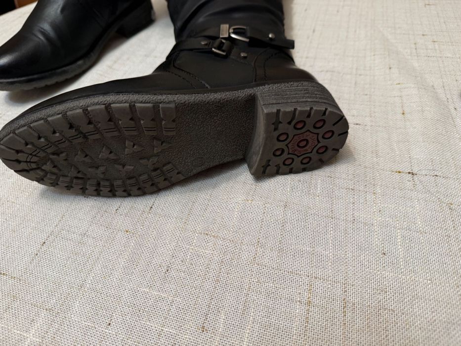 Нови дамски ботуши еко кожа