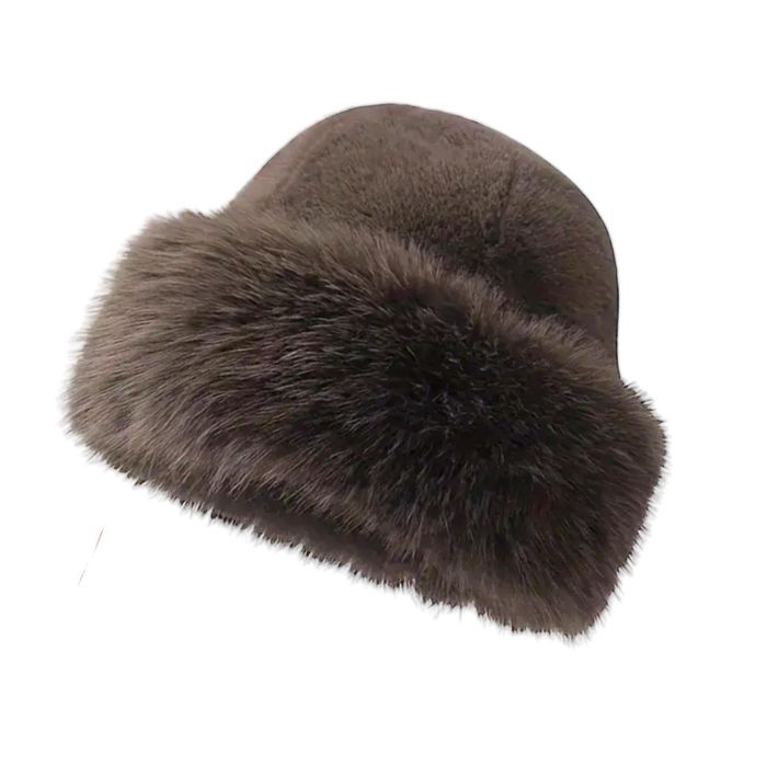 ПРОМО различни цветове модерни, много пухкави и топли шапки с пух