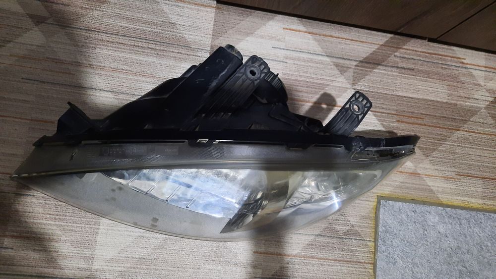 Продам фары от Джентра