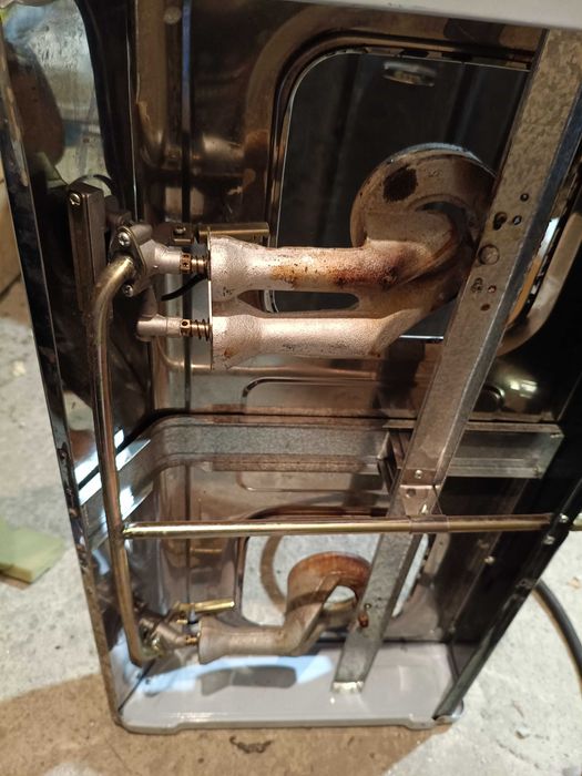 Продавам газов двоен котлон SONASHI