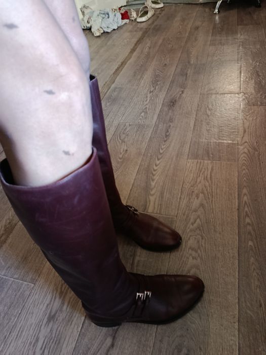Сапоги  в отличном состоянии 38 размер , также есть полусапожки