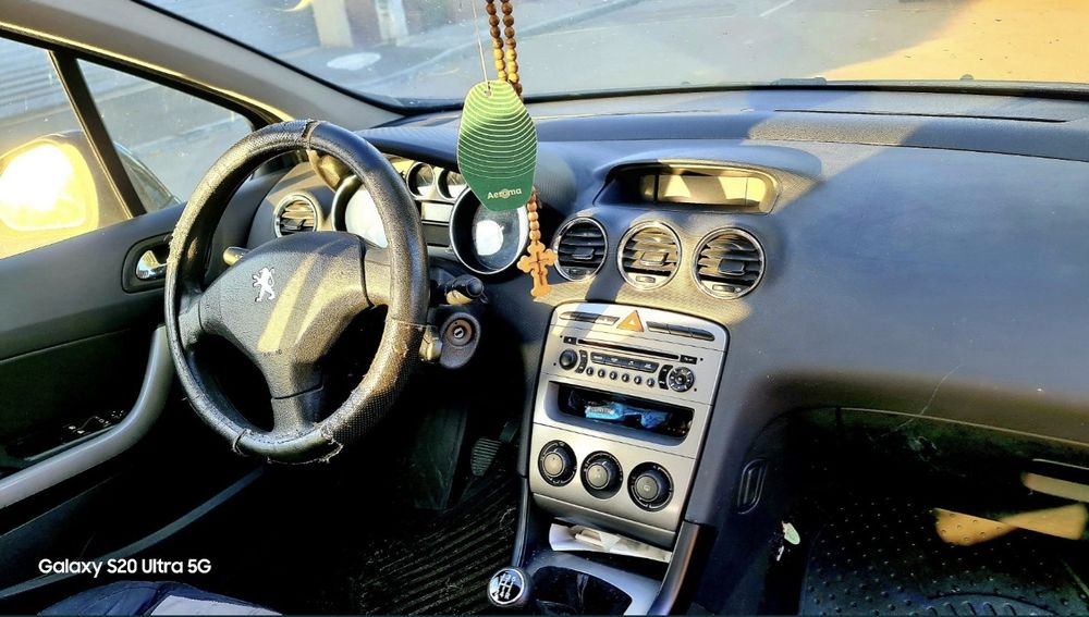 Vand piese Peugeot 307