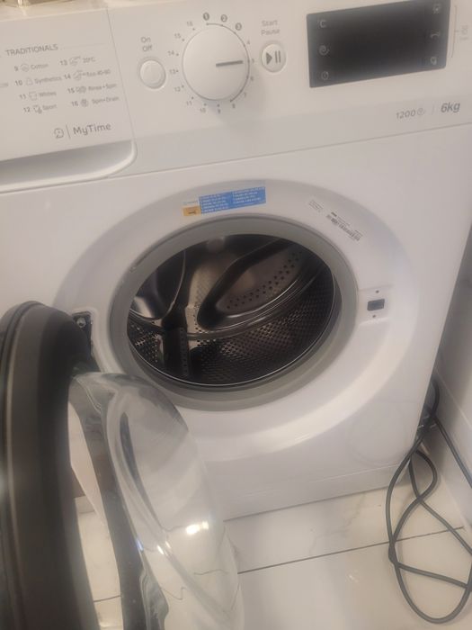 Masina de spalat indesit