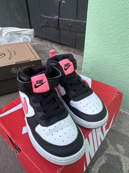 Adidasi copii, marca Nike stare impecabila