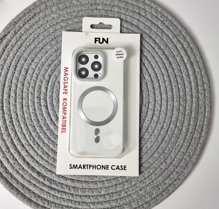 Husa Magsafe Noua pentru iPhone 16 Pro - piele alba