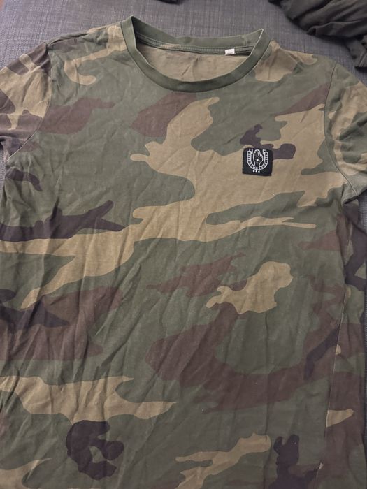 9 чифта тениски