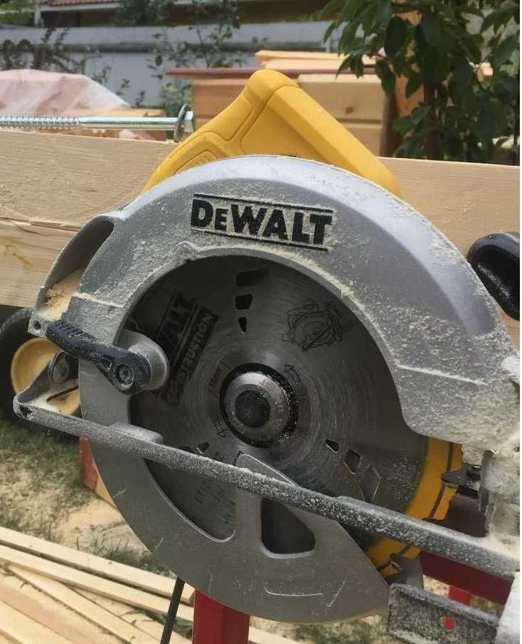 Циркулярная дисковая Пила (паркетка) DeWALT DWE560B, в отличном виде