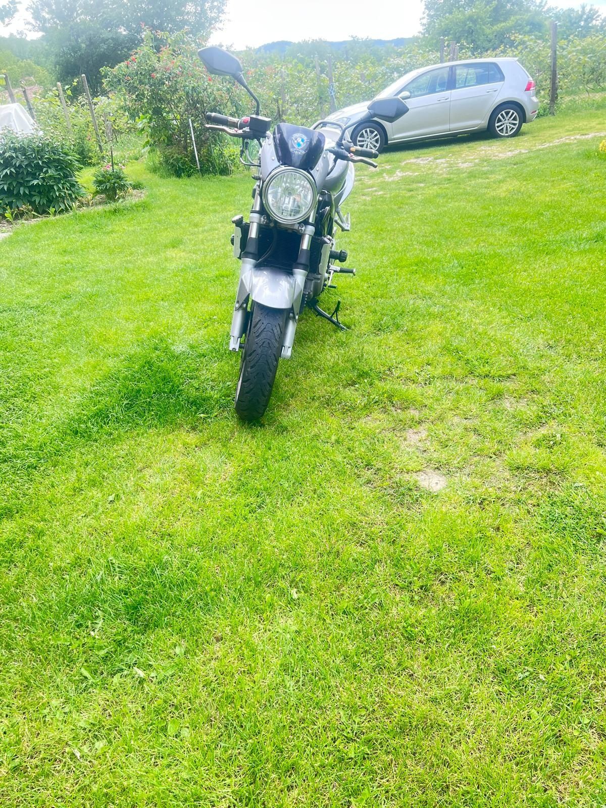 Suzuki sv650 naked