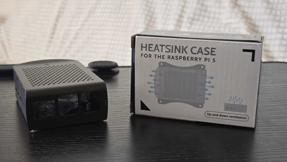 Carcasa metalica Rasberry Pi5