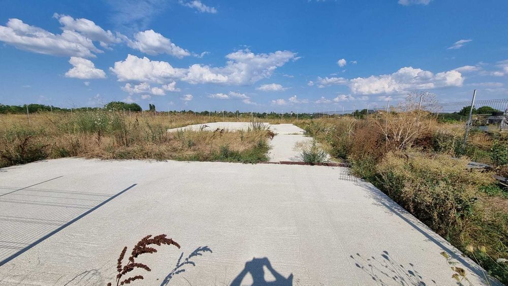 Teren 1100mp Movila Niculesti Dambovita - fundatie, alei si parcare