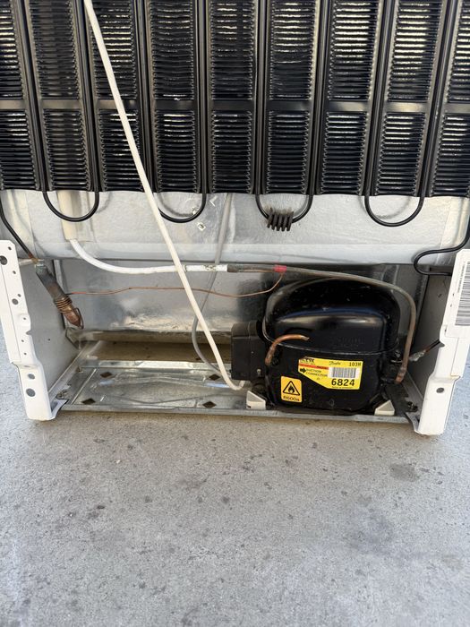 Малък фризер Либхер  113 см 5 чекмеджета