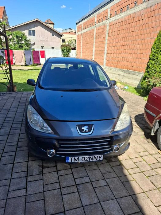 Vand Peugeot 307 – 1.6 HDi, motor refăcut complet, consum mic