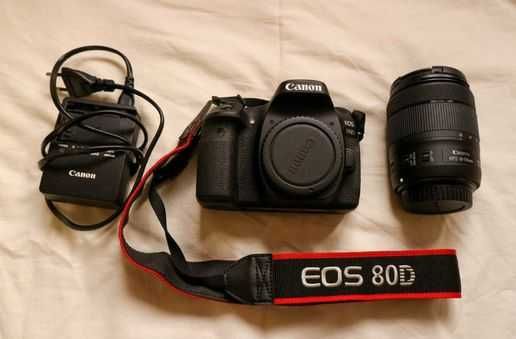 Продаю камеру Canon Eos 80D с объективом Canon SIGMA 17-50mm F2.8 В ко