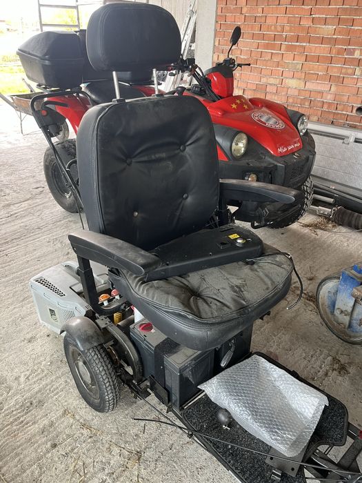 Инвалидни електрически колички