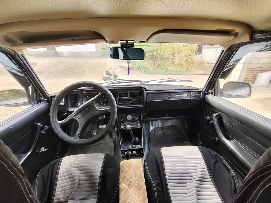 07 Vaz 2107 sotiladi 2008 yil