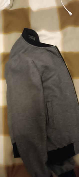 Бомбер бренда Zara