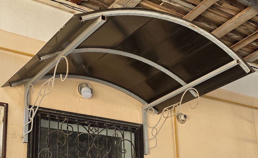 Козырек котеджники