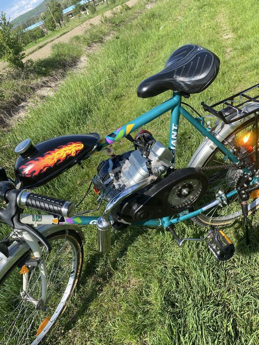 Vând bicicleta cu motor 4t