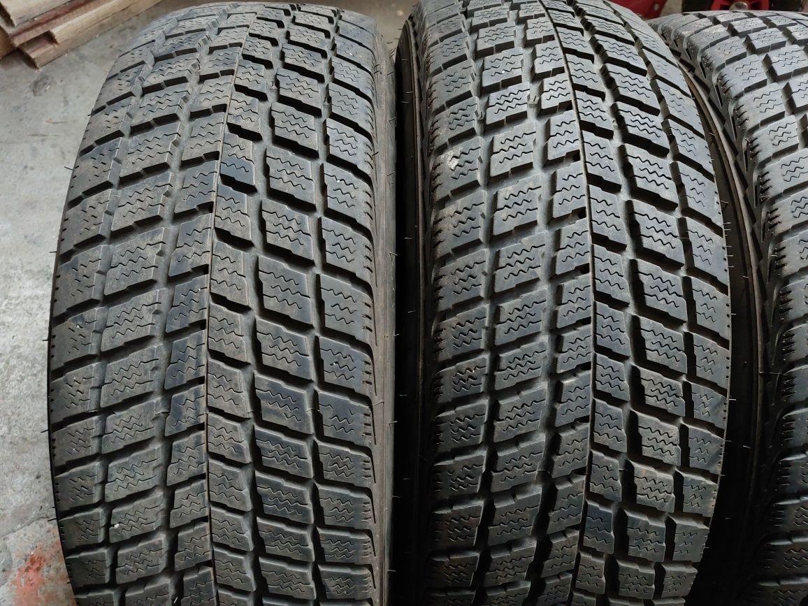 4 anvelope 225/65 R17 Nexen