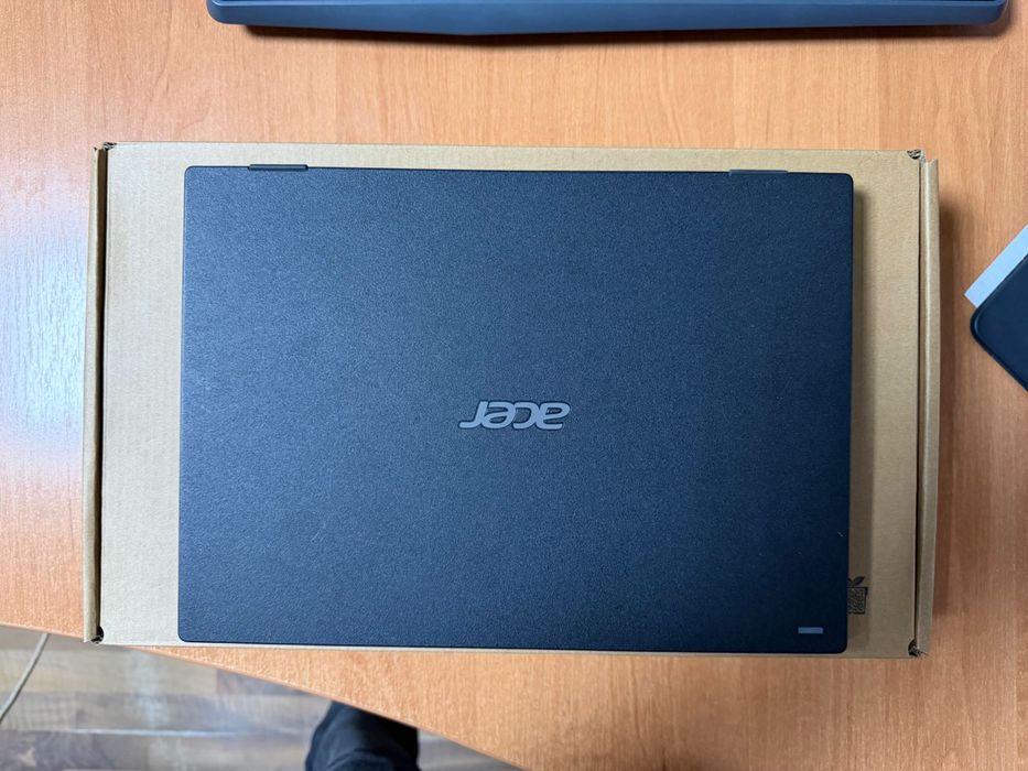 Ноутбук Acer TravelMate B118-M