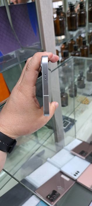 Samsung S24 plus xotirasi 8/256GB