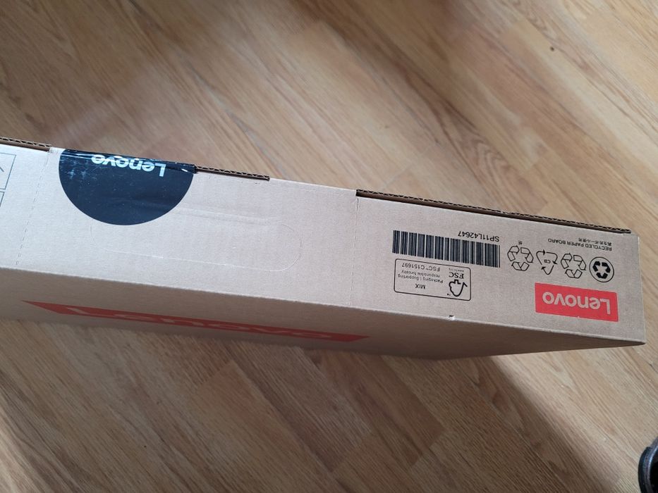 Vand Laptop nou lenovo