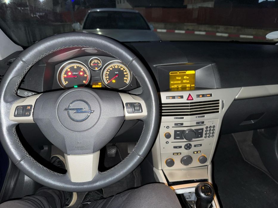 Vând Opel Astra h gtc 1,3 cdti 90 cp an 2008
