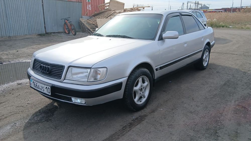 Audi 100 c4. 2,6 litra