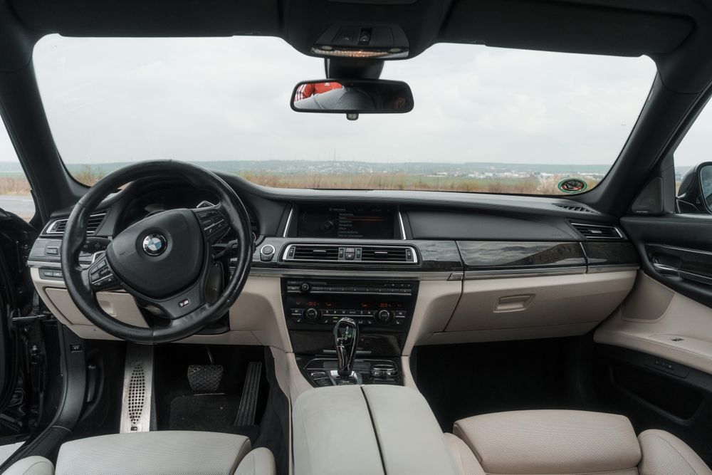 Vând/Schimb Bmw Seria 7 750d xdrive