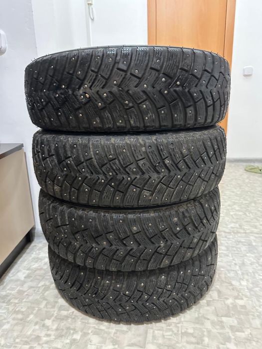 Продам шины зимние размер 15