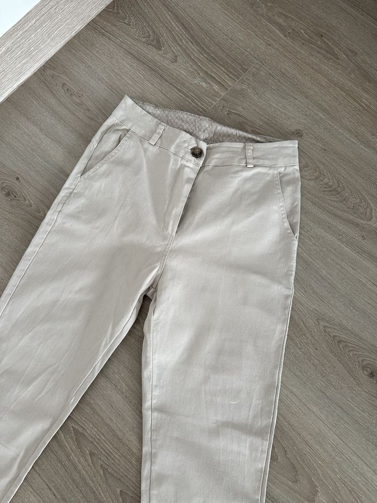 Pantaloni bej clasici marimea S