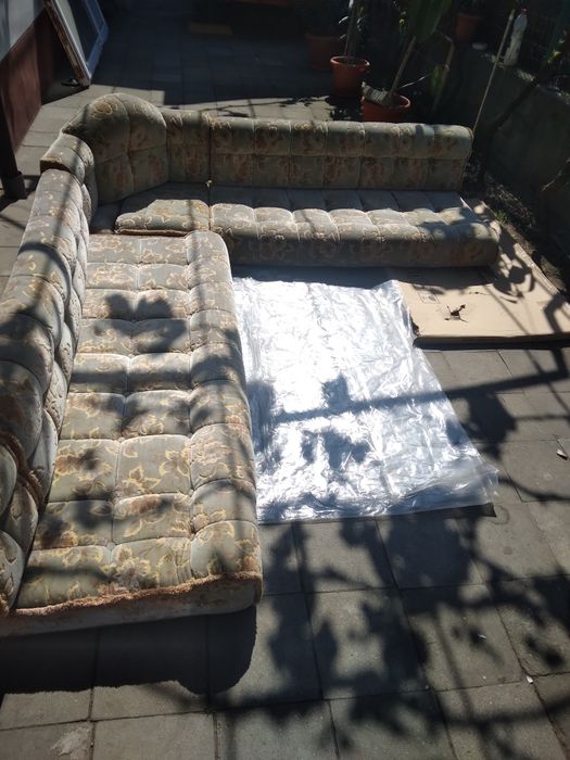 Saltele pentru rulota tip colțar