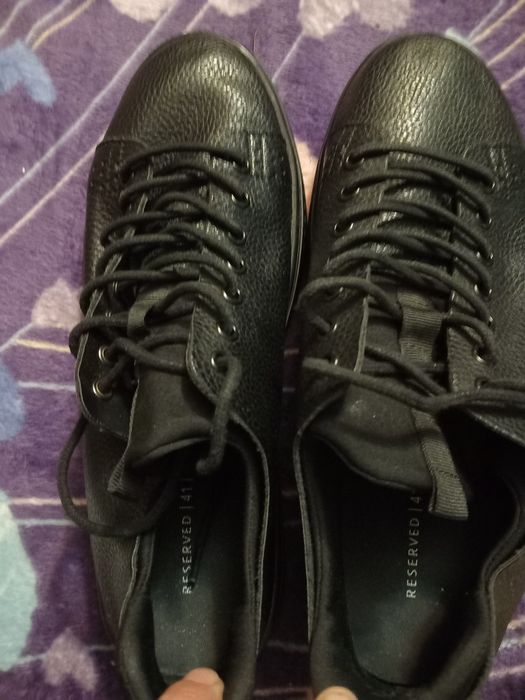 Adidasi în stare foarte buna