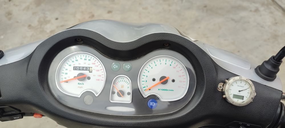Scuter Phoenix 1254t 2009