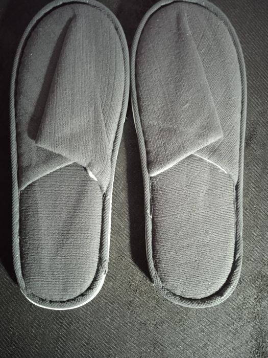 Домашние женские тапочки.