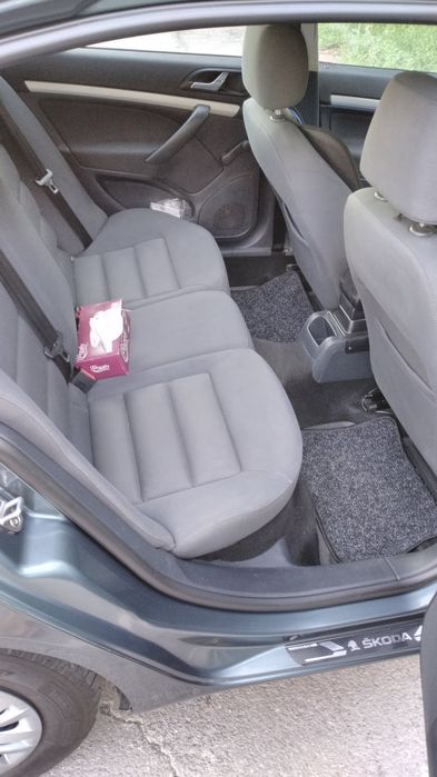 SKODA OCTAVIA 2,1,6 FSI,an 2006,,2200 Euro E