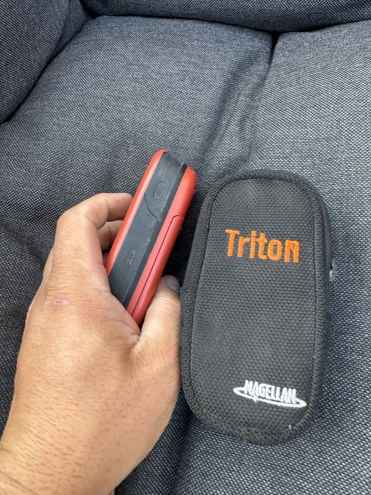Gps portabil magellan triton 500